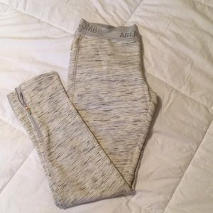 Abercrombie & Fitch gray leggings